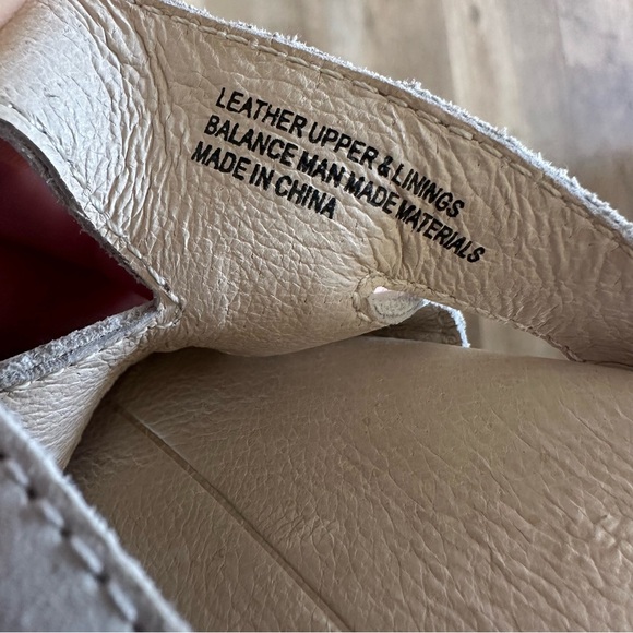 Born Piru Floral Wedge Sandals - Picture 11 of 11